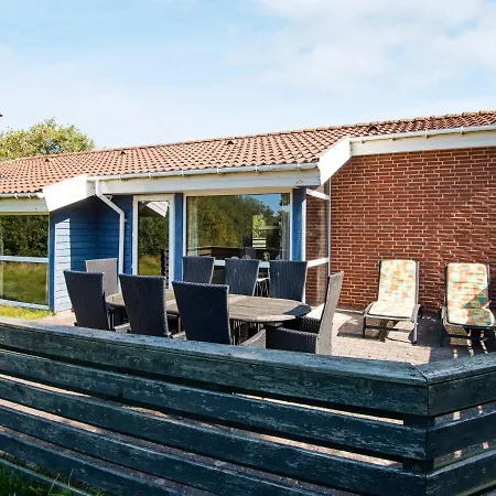 6 Person In Fan Holiday home